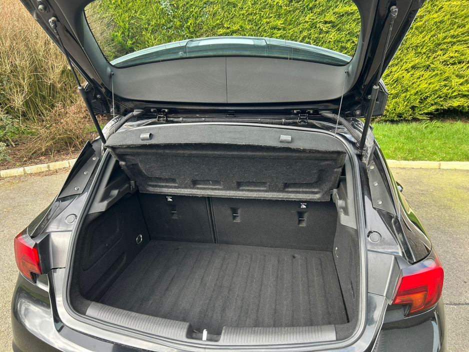 2018 Opel Astra - image 7