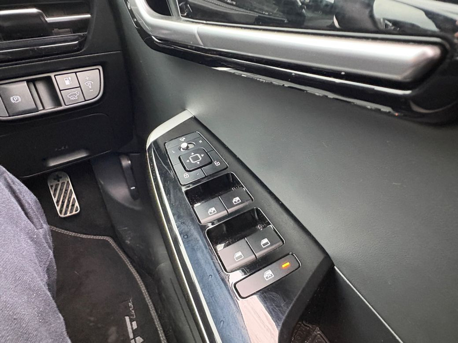 2023 Kia EV6 GT Line 5DR Auto, *limited edtion* *warranty till 2030* Bluetooth, Multi-Function Steering Wheel, Reversing Camera, Sat Nav, Climate Control, €38,900