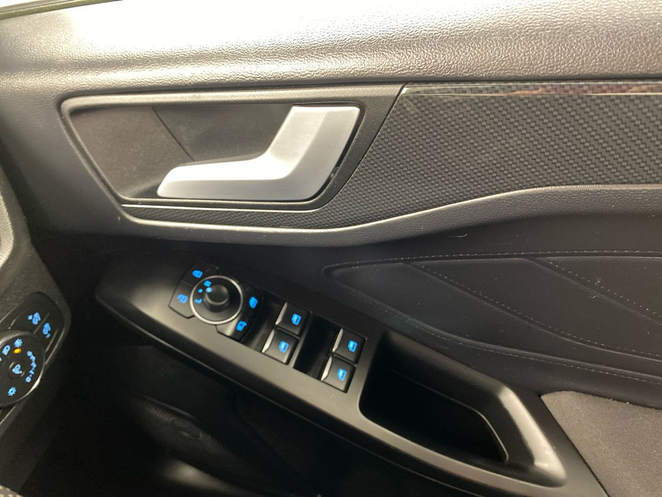 2024 Ford Focus - image 17