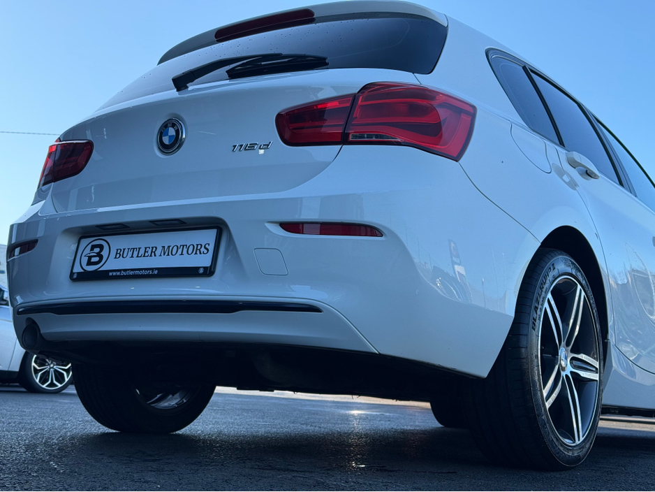 2017 BMW 1 Series - image 19