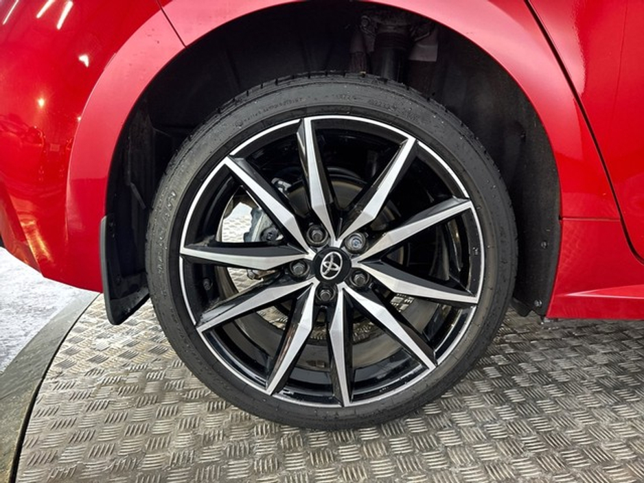 2024 Toyota Corolla - image 11