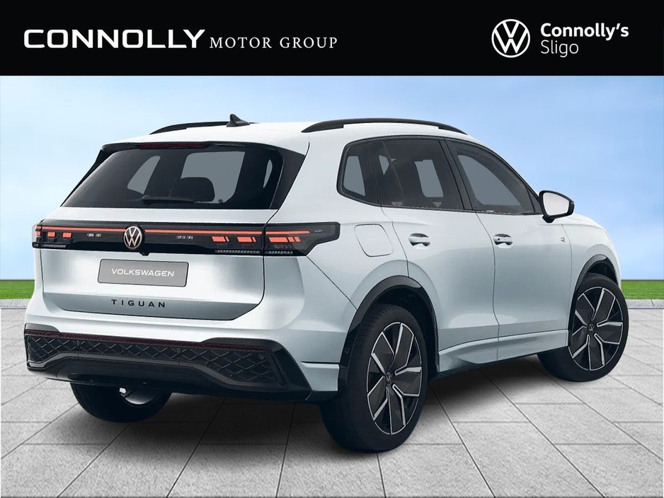 2026 Volkswagen Tiguan - image 2