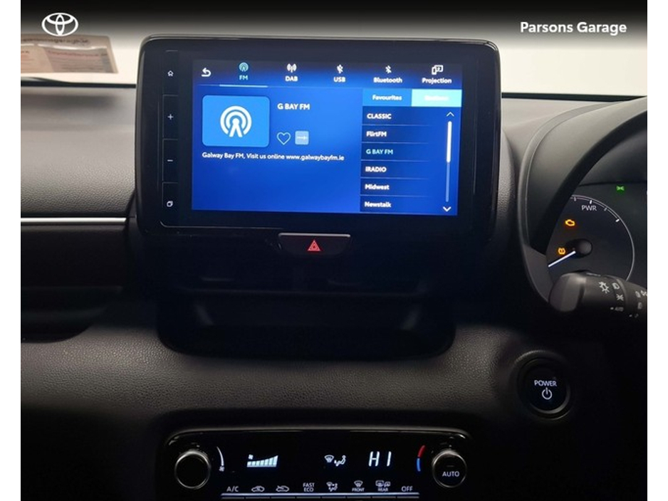 2024 Toyota Yaris - image 10