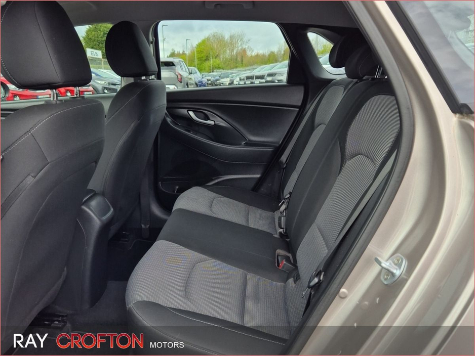 2019 Hyundai i30 - image 7