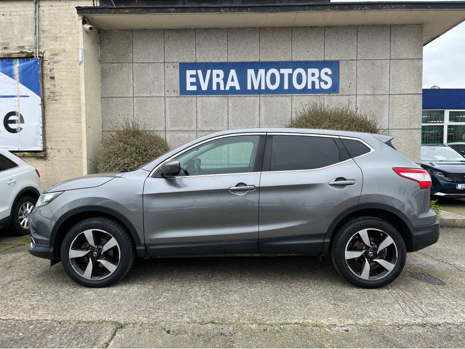 2016 Nissan Qashqai - image 6