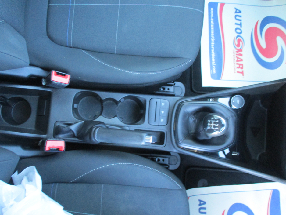 2019 Ford Fiesta - image 19