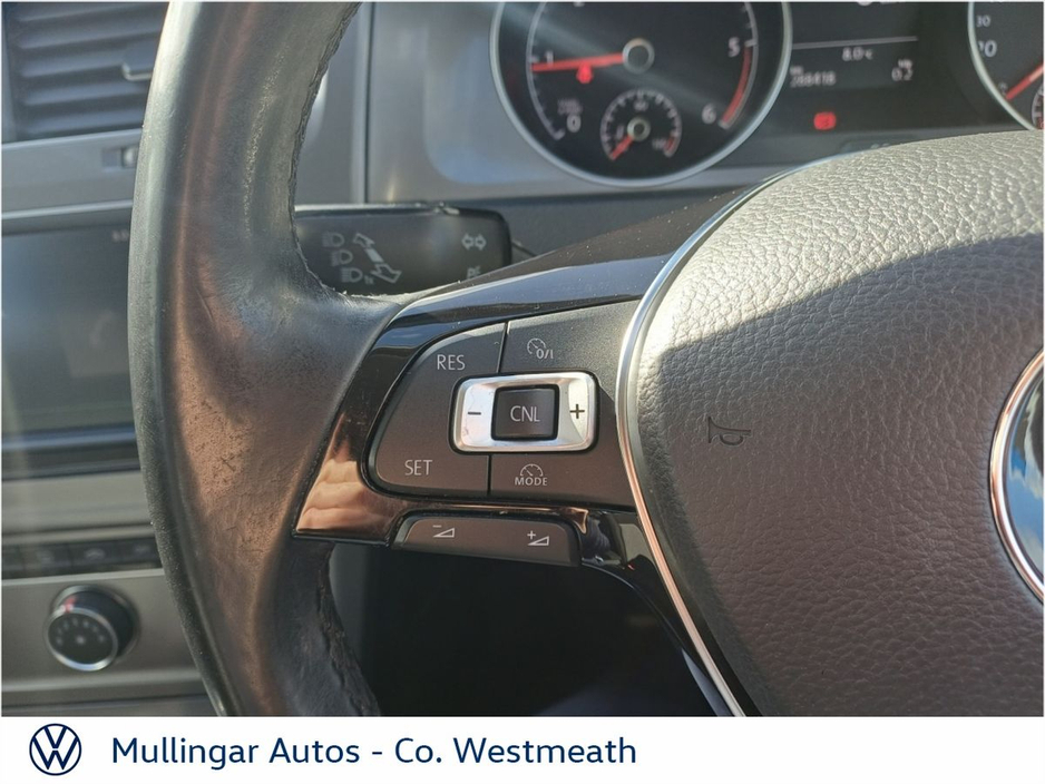 2015 Volkswagen Golf - image 21