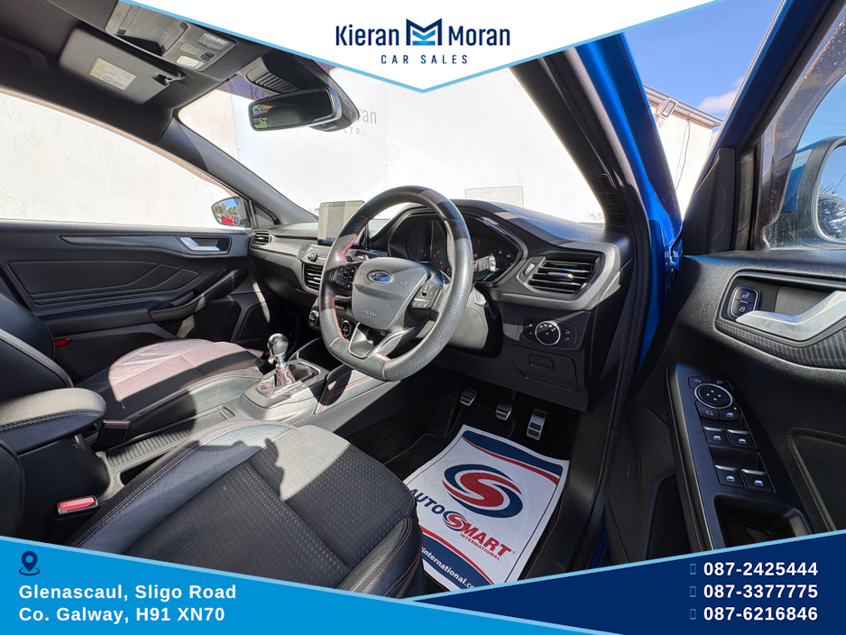 2019 Ford Focus - image 12