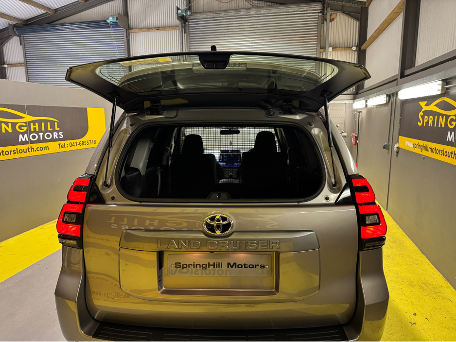 2022 Toyota Landcruiser LANDCRUISER LWB  COMMERCIAL // NO VAT // €44,950