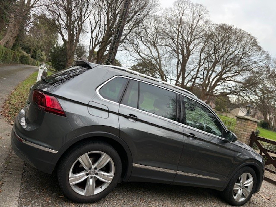 2020 Volkswagen Tiguan 2.0 TDi Top Spec SEL - Auto - 150bhp - 5 Dr Compact SUV €23,850
