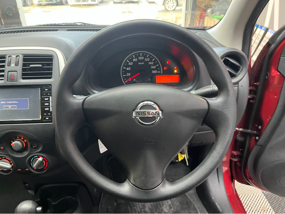 2019 Nissan March - image 8