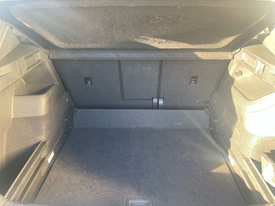 2025 Volkswagen Tiguan R-LINE 75 2.0TDI DSG 150HP €54,975