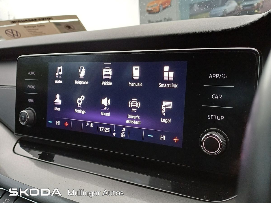 2021 Skoda Octavia - image 19