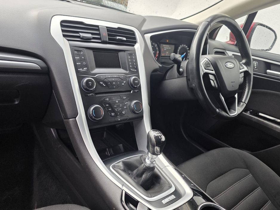 2015 Ford Mondeo 1.6TDCi 115PS Zetec €7,950