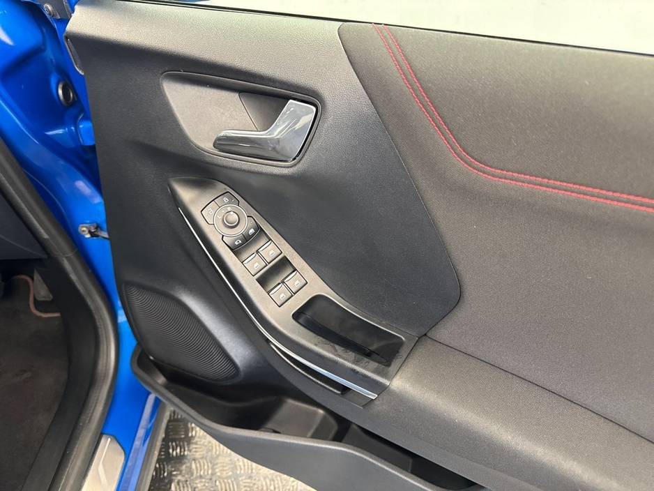 2022 Ford Puma - image 11