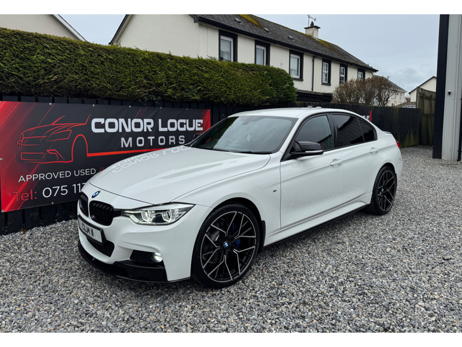 2016 BMW 3 Series - image 3