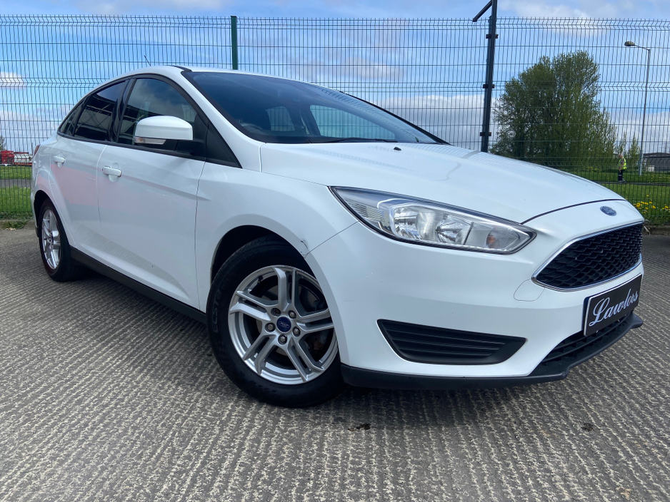 2016 Ford Focus - image 3