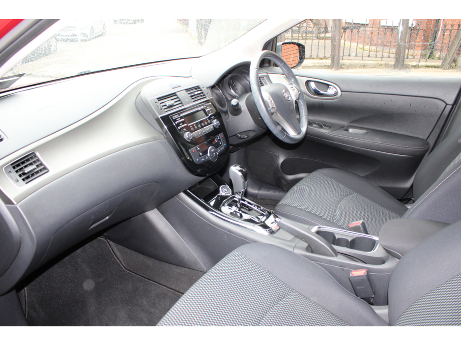 2018 Nissan Pulsar - image 8