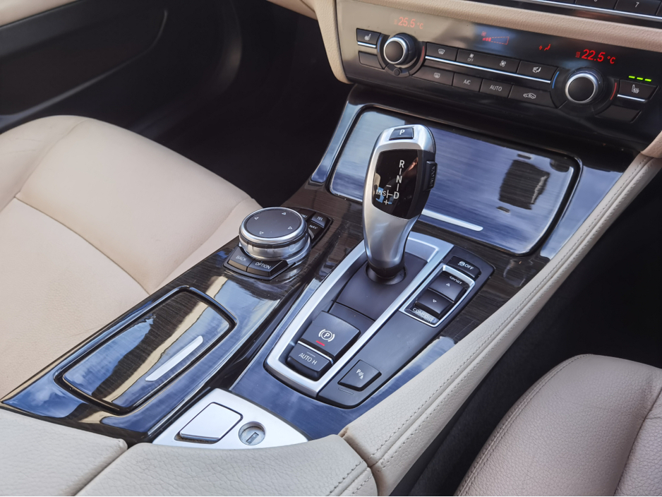 2015 BMW 5 Series 520D LUXURY AUTOMATIC - FINANCE AVAILABLE - CALL US TODAY ON 01 492 6566 OR 087-092 5525 €12,450