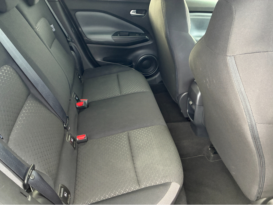 2021 Nissan Juke - image 11