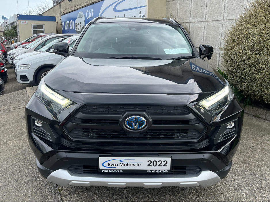 2022 Toyota Rav4 - image 2