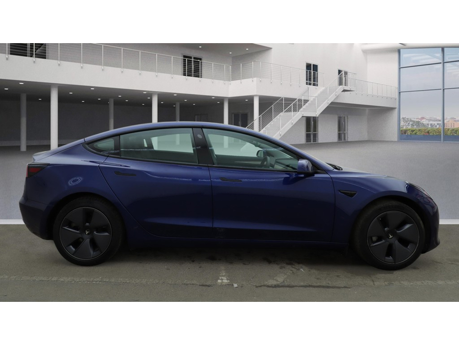 2022 Tesla Model 3 - image 17