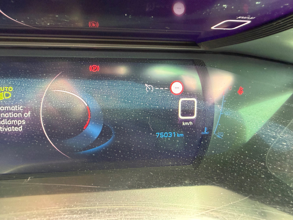 2020 Peugeot 2008 - image 11