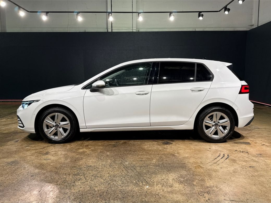 2021 Volkswagen Golf - image 6