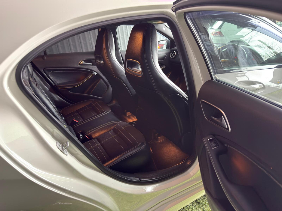 2013 Mercedes-Benz A Class - image 8