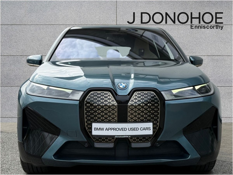 2022 BMW iX - image 16