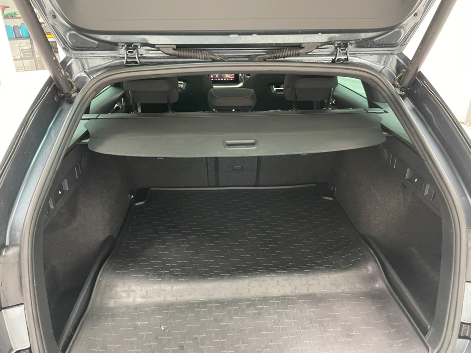 2021 Skoda Octavia - image 19