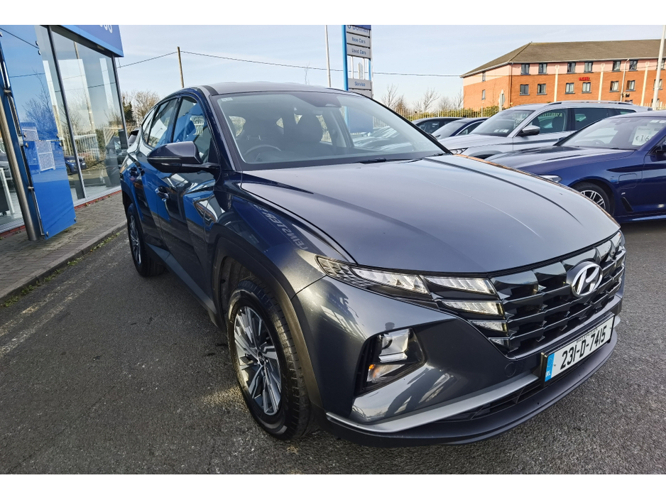 2023 Hyundai Tucson - image 3