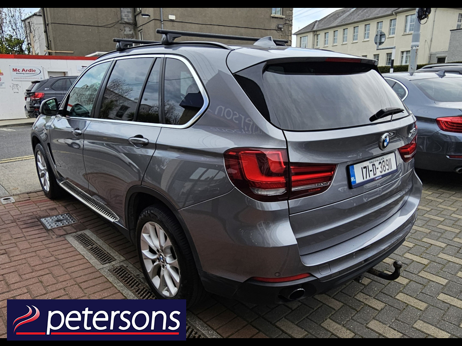 2017 BMW X5 - image 6