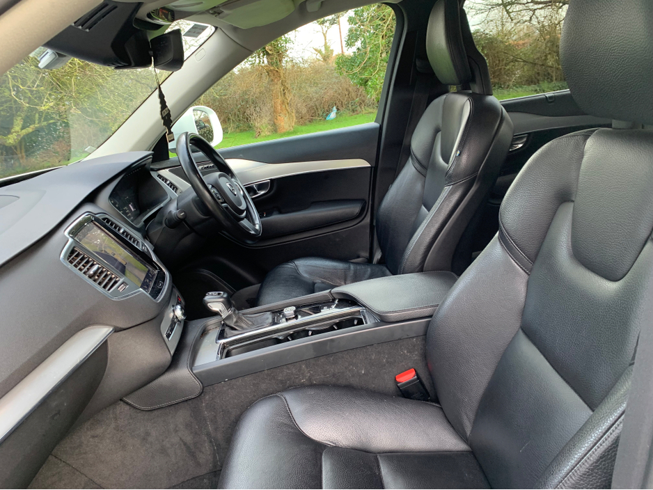 2016 Volvo XC90 90 SERIES 2.0 D5 MOMENTUM 225BHP 5DR AUTO