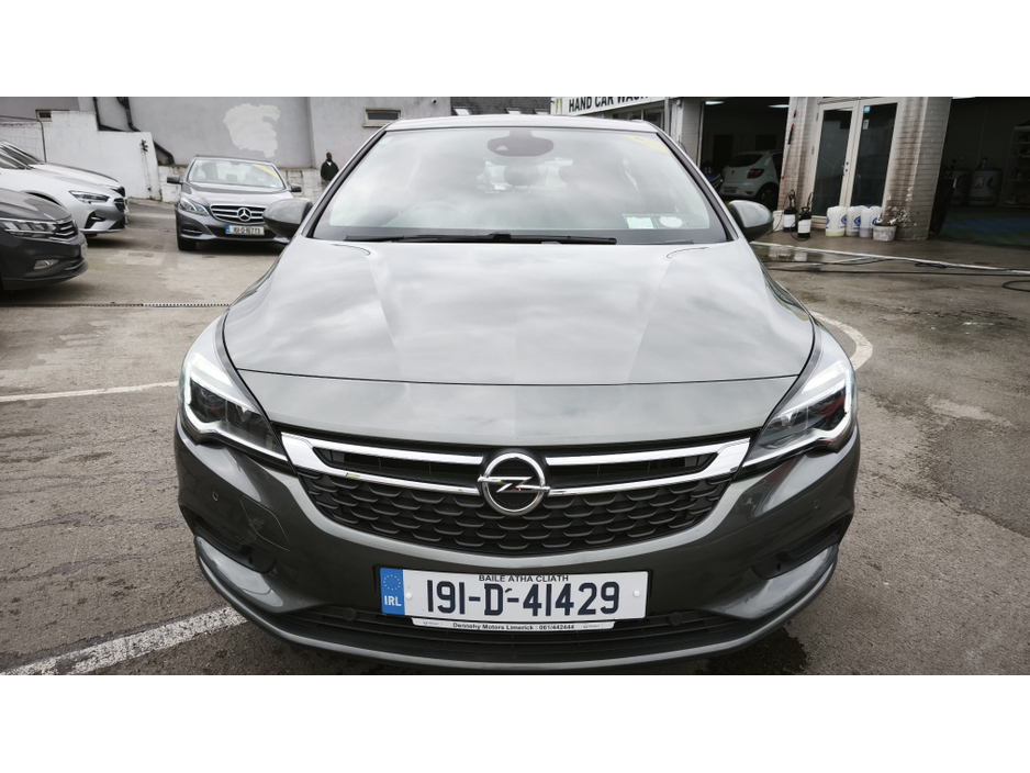 2019 Opel Astra - image 2