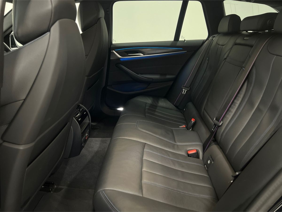 2023 BMW 5 Series 530e M Sport PRO PACK / M SEATS €46,995
