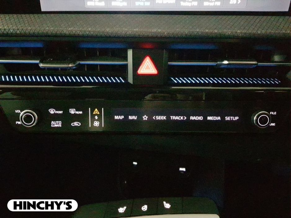 2022 Kia EV6 - image 16