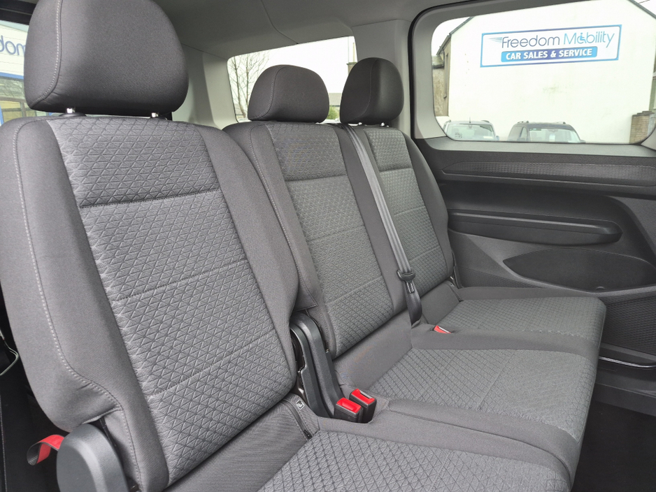 2024 Ford Tourneo Wheelchair Access Taxi Spec €43,950