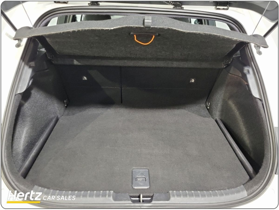 2023 Toyota Corolla - image 18