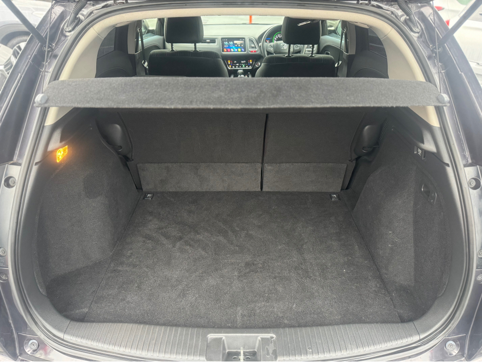 2015 Honda Vezel Hybrid | Heated Seats | Camera | High Spec €13,750