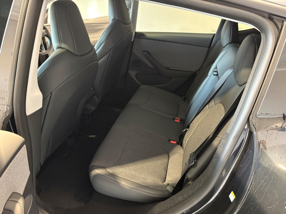 2026 Tesla Model Y - image 7