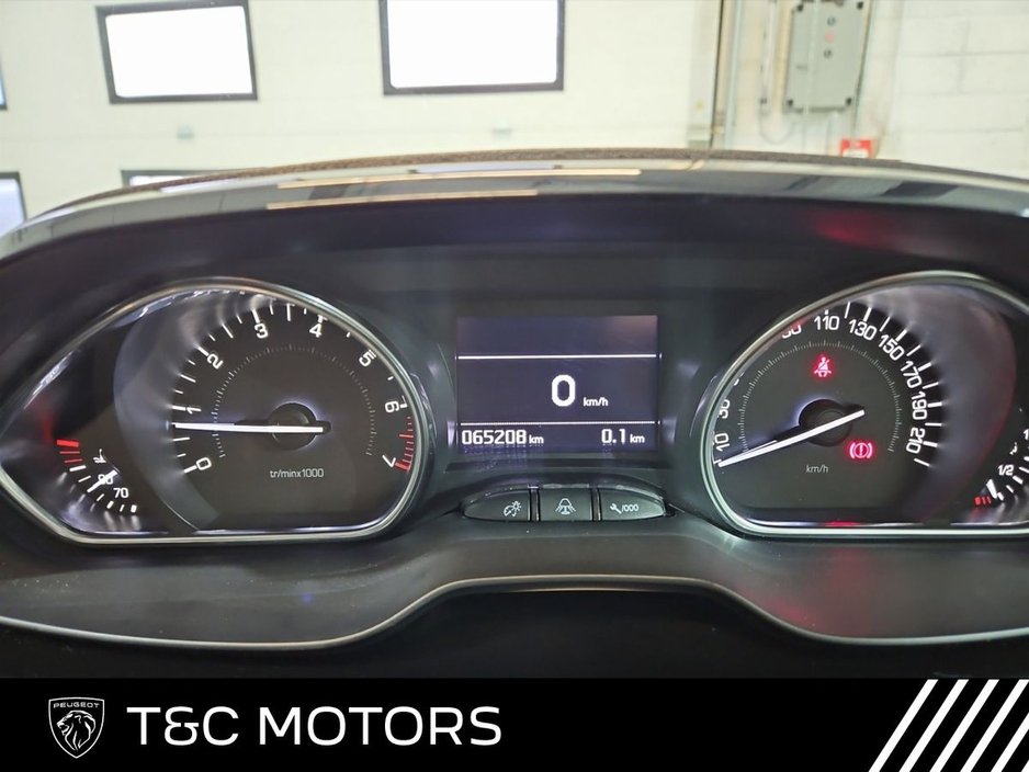 2019 Peugeot 2008 1.2 PureTech 82bhp Allure €14,995