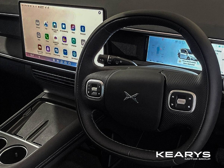 2025 Xpeng G6 - image 13