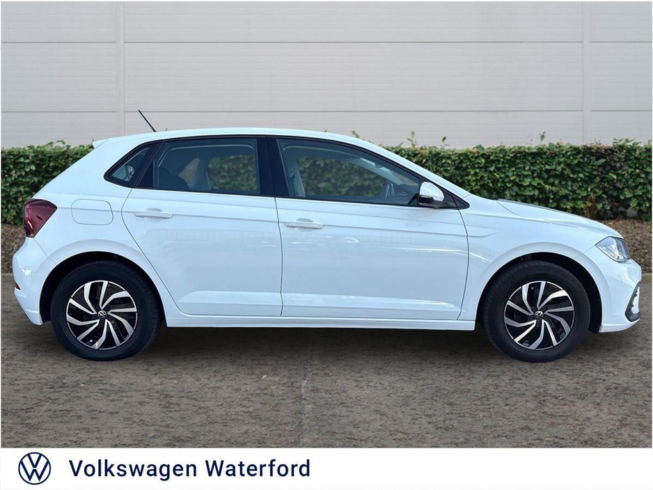 2024 Volkswagen Polo - image 4