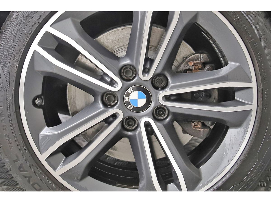 2020 BMW 1 Series - image 21