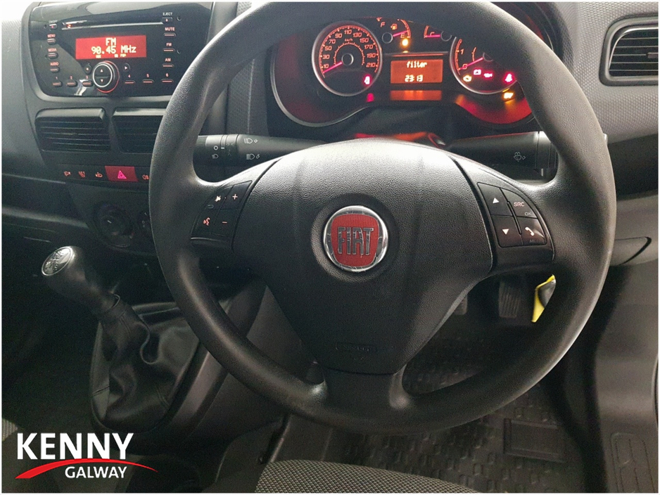 2021 Fiat Doblo - image 17