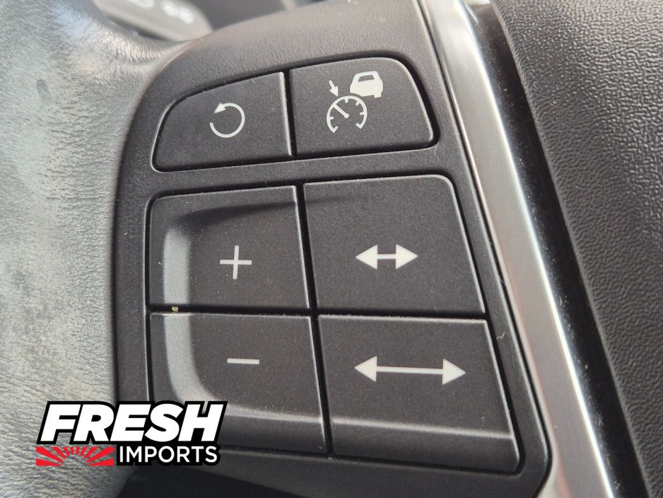 2014 Volvo V40 - image 29