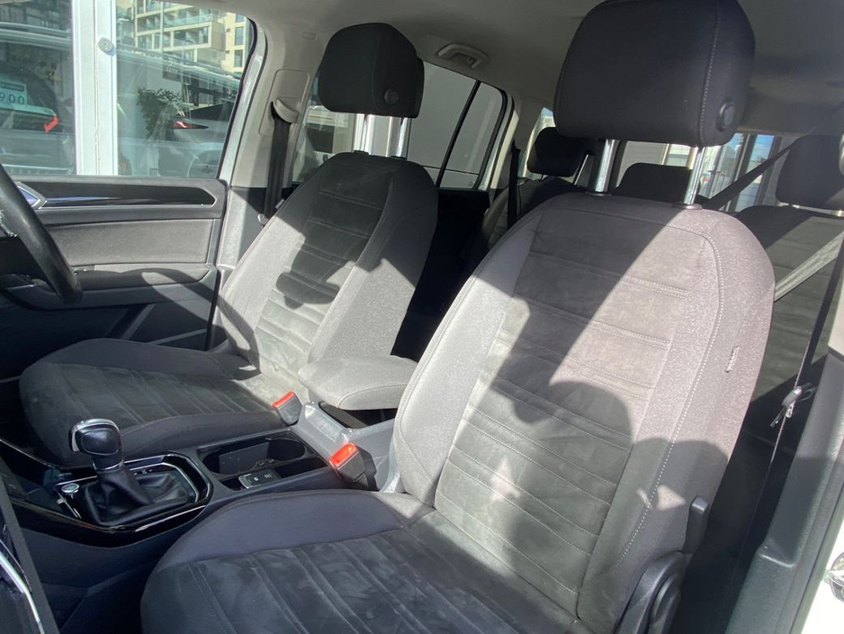 2017 Volkswagen Touran - image 16