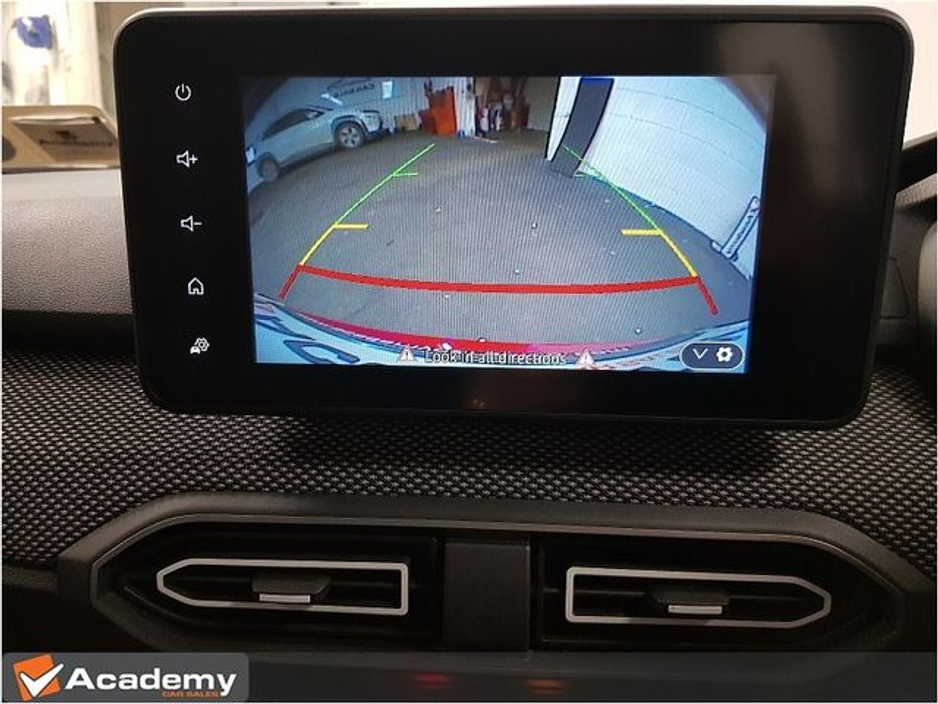 2023 Dacia Sandero - image 16