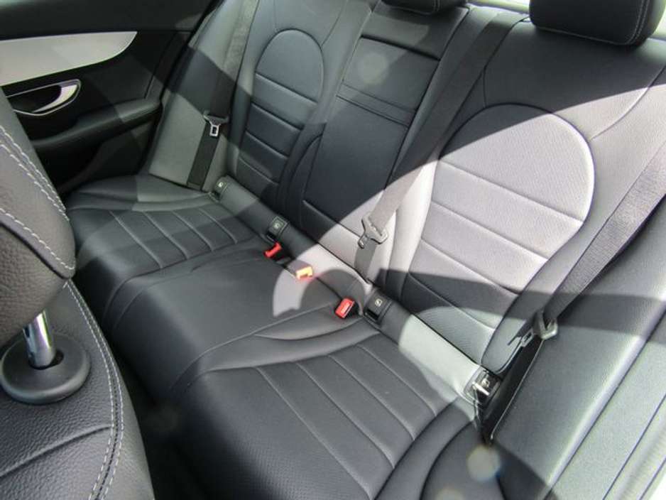 2016 Mercedes-Benz C Class - image 15